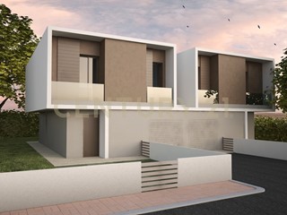 Casa Indipendente in Vendita a Lavagno, 520'000€, 158 m², con Box