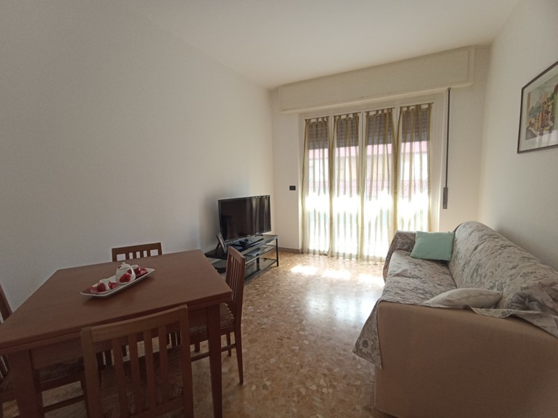 Trilocale in Affitto a Sestri Levante, zona comodo ai servizi, 1'500€, 89 m²