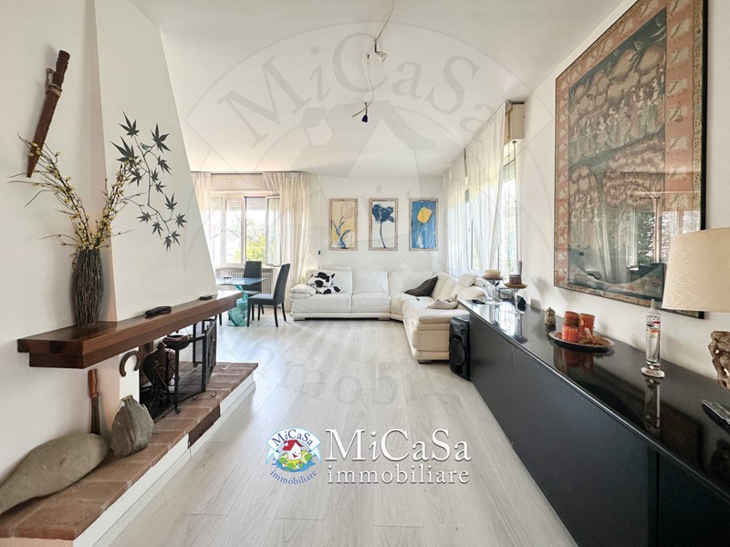 Villa bifamiliare in Vendita a Pisa, 425'000€, 154 m², arredato