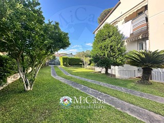 Villa bifamiliare in Vendita a Pisa, 425'000€, 154 m², arredato
