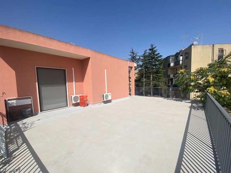 Quadrilocale in Vendita a Modica, zona SORDA QUARTIERE, 120'000€, 90 m², con Box