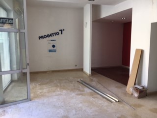 Immobile commerciale in Affitto a Modica, zona MODICA BASSA, 650€, 50 m²