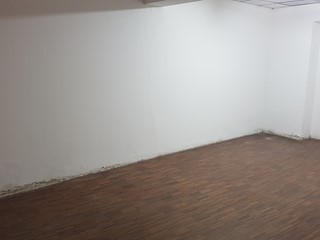 Immobile commerciale in Affitto a Modica, zona MODICA BASSA, 1'000€, 95 m²