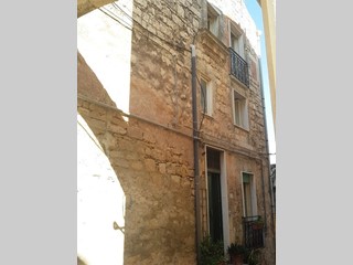 Villa in Vendita a Modica, zona MODICA ALTA, 65'000€, 120 m², arredato