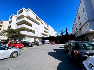 Immobile commerciale in Vendita a Modica, zona SORDA QUARTIERE, 125'000€, 130 m²