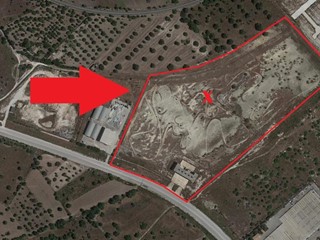 Immobile commerciale in Vendita a Modica, zona ZONA INDUSTRIALE, 1100 m²
