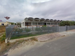 Immobile commerciale in Vendita a Modica, zona SORDA PERIFERIA, 285'000€, 370 m²