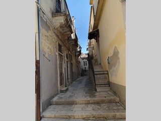 Casa Indipendente in Vendita a Modica, zona MODICA ALTA, 35'000€, 50 m²