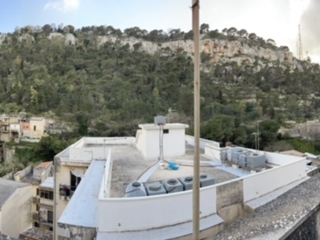 Villa in Vendita a Modica, zona MODICA BASSA, 119'000€, 195 m²