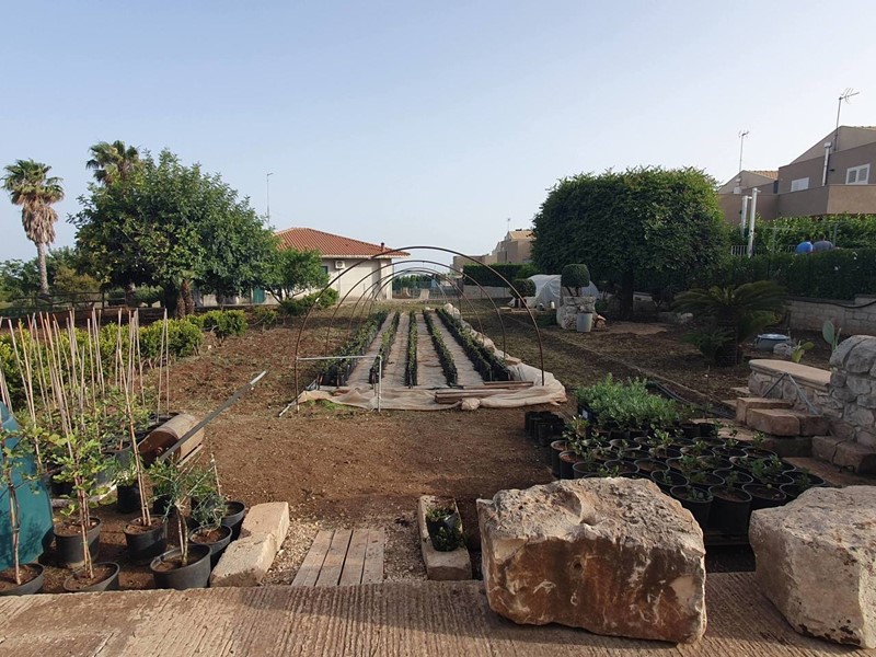 Appartamento in Vendita a Modica, zona SORDA PERIFERIA, 90'000€, 160 m², con Box