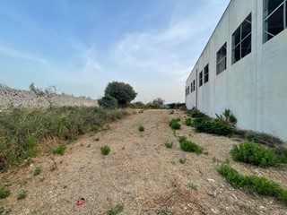 Immobile commerciale in Vendita a Modica, zona SORDA PERIFERIA, 350'000€, 600 m²