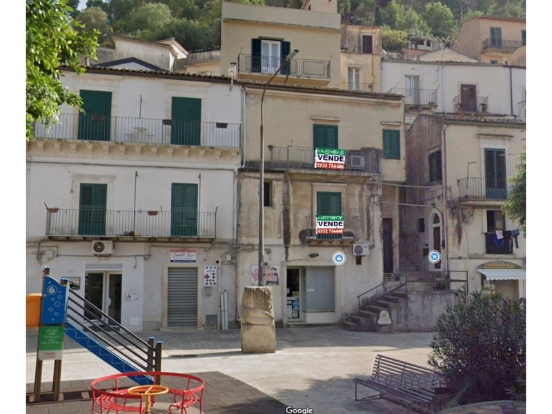 Villa in Vendita a Modica, zona MODICA BASSA, 75'000€, 90 m²