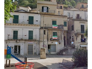 Villa in Vendita a Modica, zona MODICA BASSA, 75'000€, 90 m²