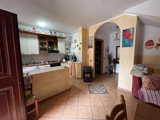 Villa in Vendita a Pozzallo, zona scaro, 150'000€, 150 m²