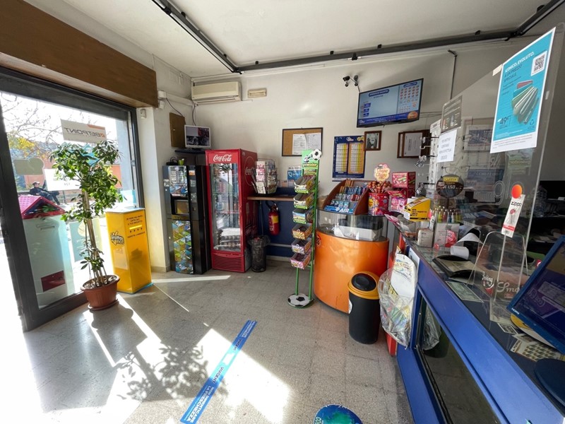 Attività commerciale in Vendita a Modica, zona DENTE, 225'000€, 50 m², arredato