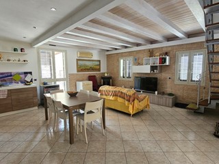 Villa in Vendita a Scicli, 175'000€, 130 m²