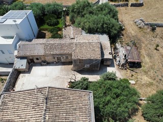 Quadrilocale in Vendita a Modica, zona SORDA QUARTIERE, 185'000€, 145 m²