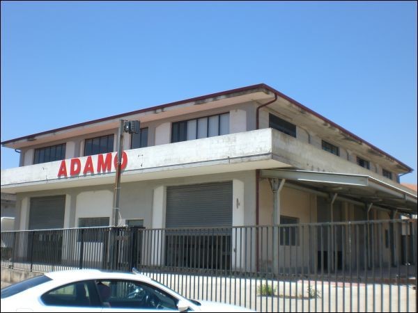Immobile commerciale in Affitto a Modica, zona SORDA PERIFERIA, 1'500€, 500 m²