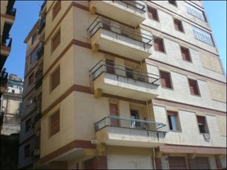 Appartamento in Vendita a Modica, zona MODICA BASSA, 85'000€, 140 m², arredato, con Box