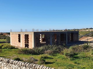 Bilocale in Vendita a Modica, zona SORDA PERIFERIA, 150'000€, 420 m², con Box