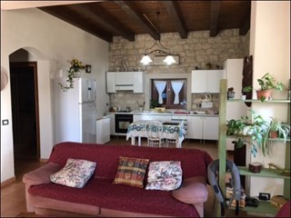 Appartamento in Vendita a Modica, zona SORDA QUARTIERE, 335'000€, 110 m², con Box