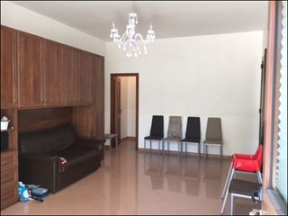 Immobile commerciale in Affitto a Modica, zona SORDA QUARTIERE, 350€, 45 m²