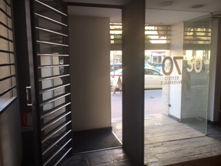 Immobile commerciale in Affitto a Modica, zona MODICA BASSA, 1'300€, 80 m²