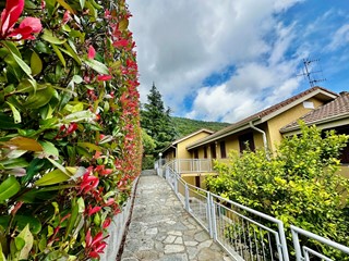 Bilocale in Vendita a Diano Arentino, zona Evigno, 125'000€, 45 m², con Box