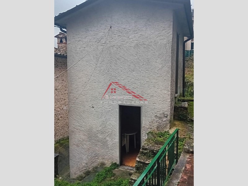 Casa Semi Indipendente in Vendita a Seravezza, 32'000&euro;, 36 m²