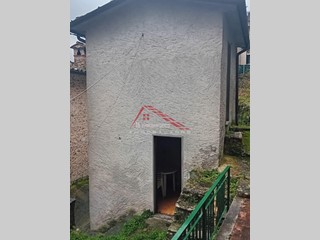 Casa Semi Indipendente in Vendita a Seravezza, 32'000&euro;, 36 m²