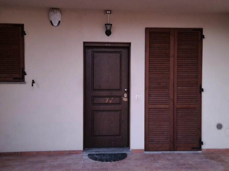 Trilocale in Vendita a Santa Maria a Monte, zona Melone, 120'000€, 70 m², con Box