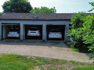 Casa Indipendente in Vendita a Cellarengo, 178'000&euro;, 250 m²