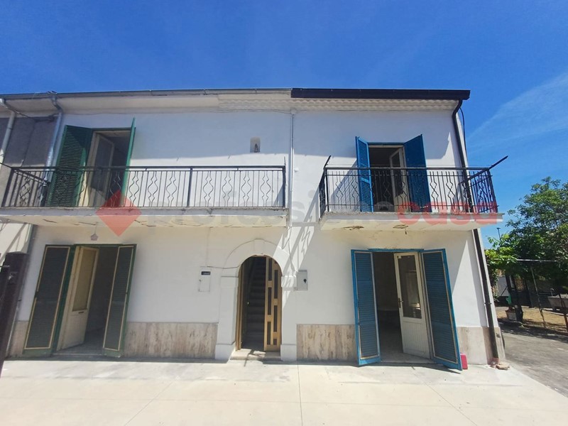 Casa Indipendente in Vendita a Ceprano, 80'000€, 185 m²