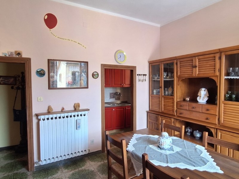 Appartamento in Vendita a Rapolano Terme, 105'000€, 80 m², con Box