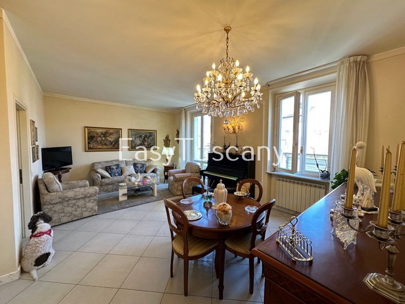 Appartamento in Vendita a Viareggio, 590'000€, 103 m²
