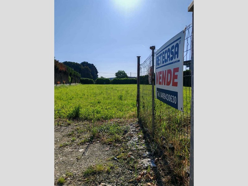 Terreno edificabile in Vendita a San Pietro in Gu, 175'000€, 1935 m²