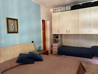 Bilocale in Vendita a Cinisello Balsamo, 175'000€, 72 m², arredato