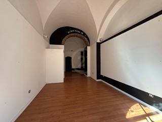 Immobile commerciale in Affitto a Acireale, zona Centro, 750€, 50 m²