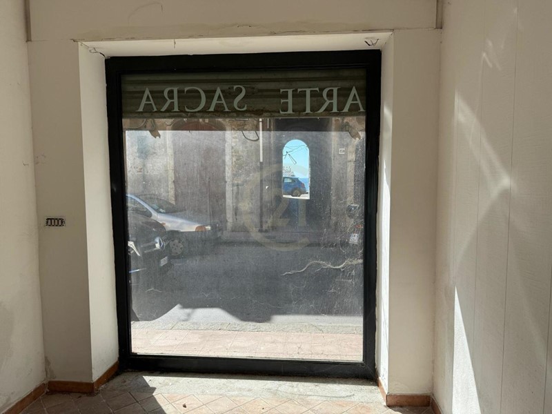 Casa Semi Indipendente in Vendita a Giardini Naxos, zona Centro, 109'000€, 48 m²