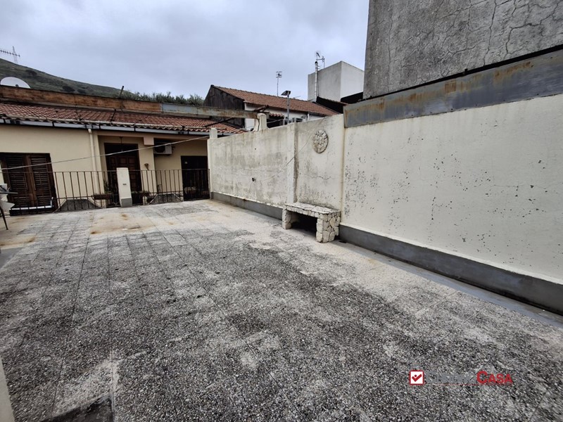 Casa Semi Indipendente in Vendita a Messina, 80'000€, 140 m²