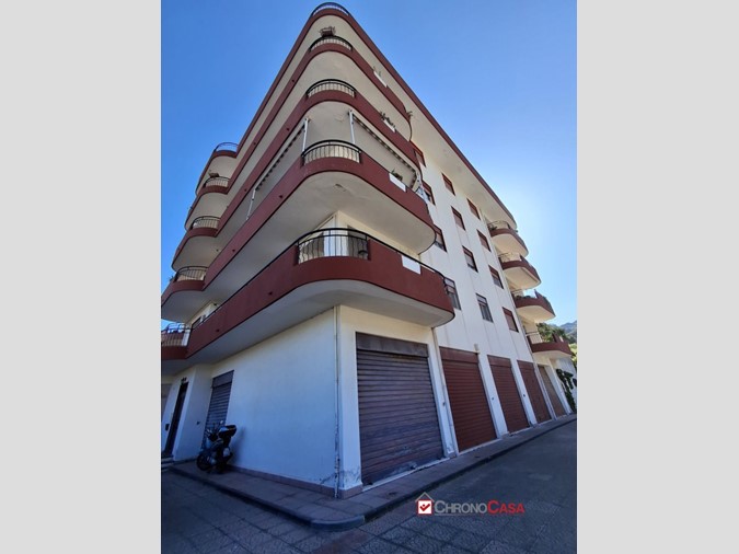 Appartamento in Vendita a Messina, 190'000€, 130 m²