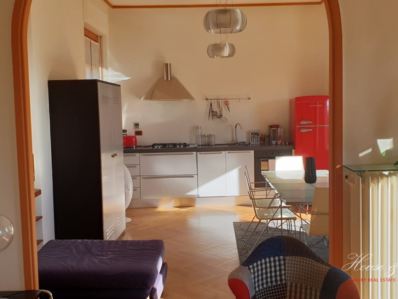 Attico in Affitto a Torino, 1'300€, 85 m²