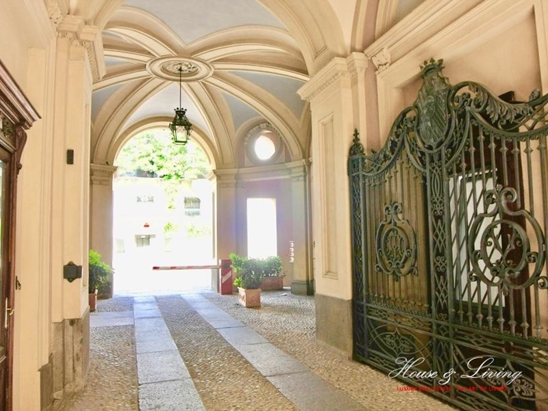 Ufficio in Affitto a Torino, 4'900€, 600 m²