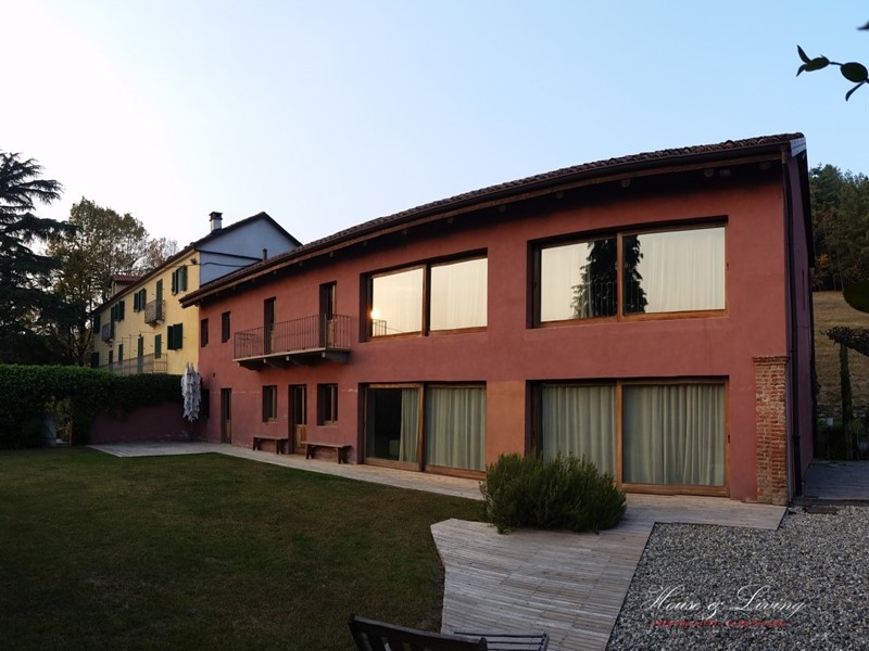 Villa in Affitto a Torino, 2'400€, 320 m²
