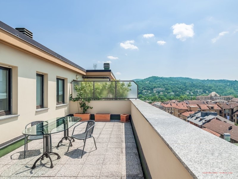 Attico in Vendita a Torino, 840'000€, 195 m²