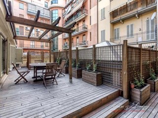 Appartamento in Affitto a Torino, 2'000€, 150 m²