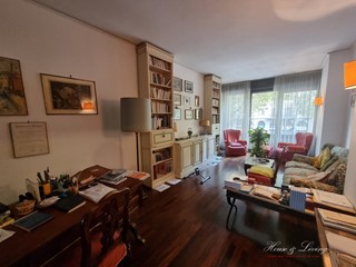 Appartamento in Vendita a Torino, 410'000€, 170 m²