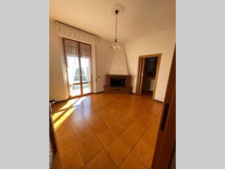 Appartamento in Vendita a Murlo, zona Vescovado, 109'000€, 110 m², arredato, con Box