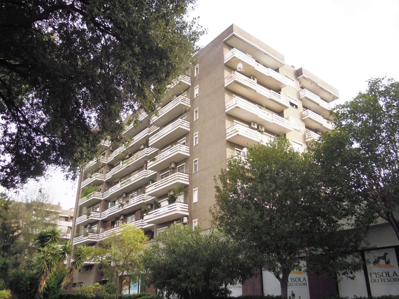 Trilocale in Vendita a Roma, 320'000€, 130 m²
