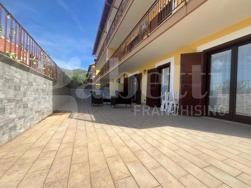 Appartamento in Vendita a Calvi Risorta, 125'000€, 100 m²